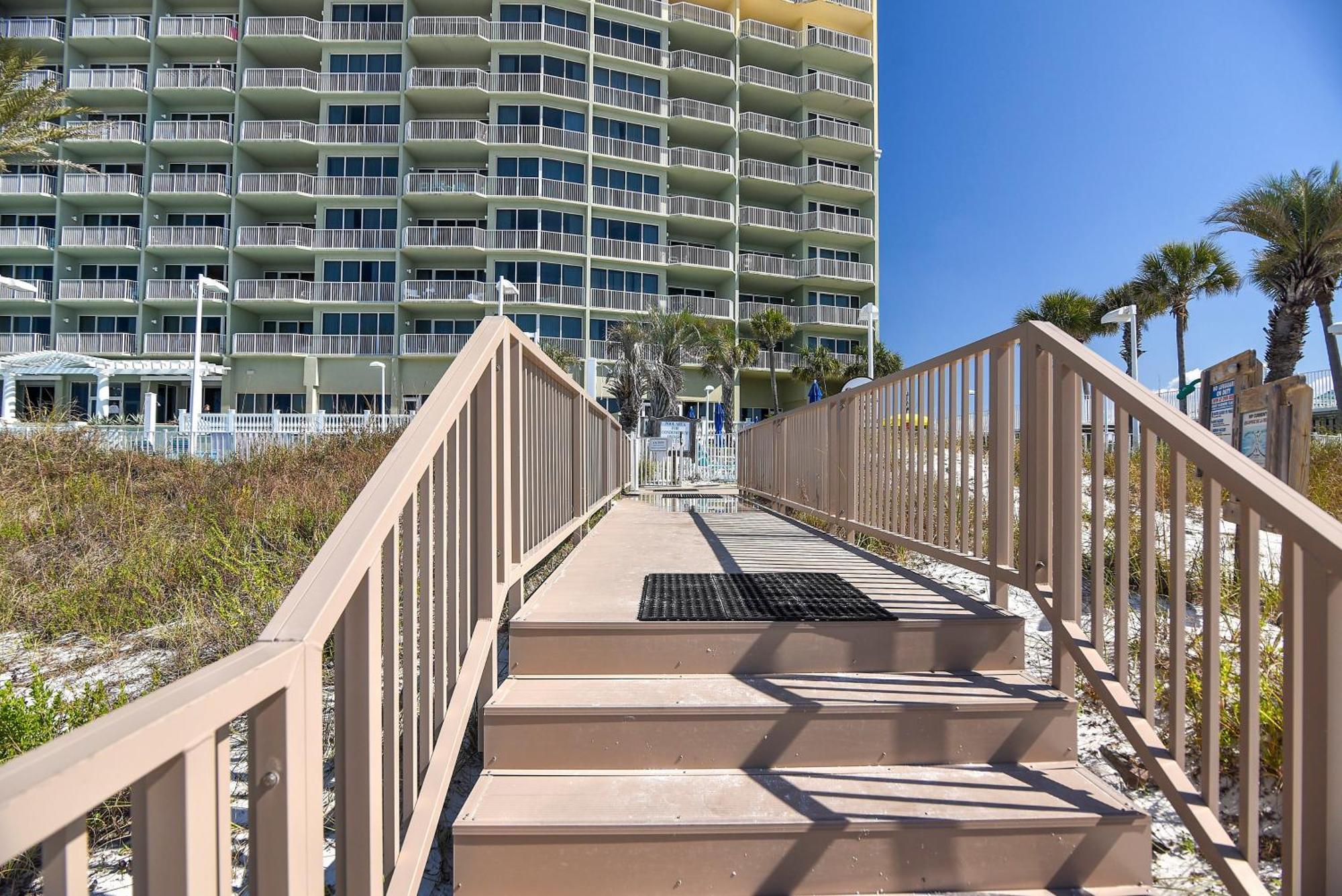 Boardwalk Beach Resort #1911 By Book That Condo Panama City Beach Room photo