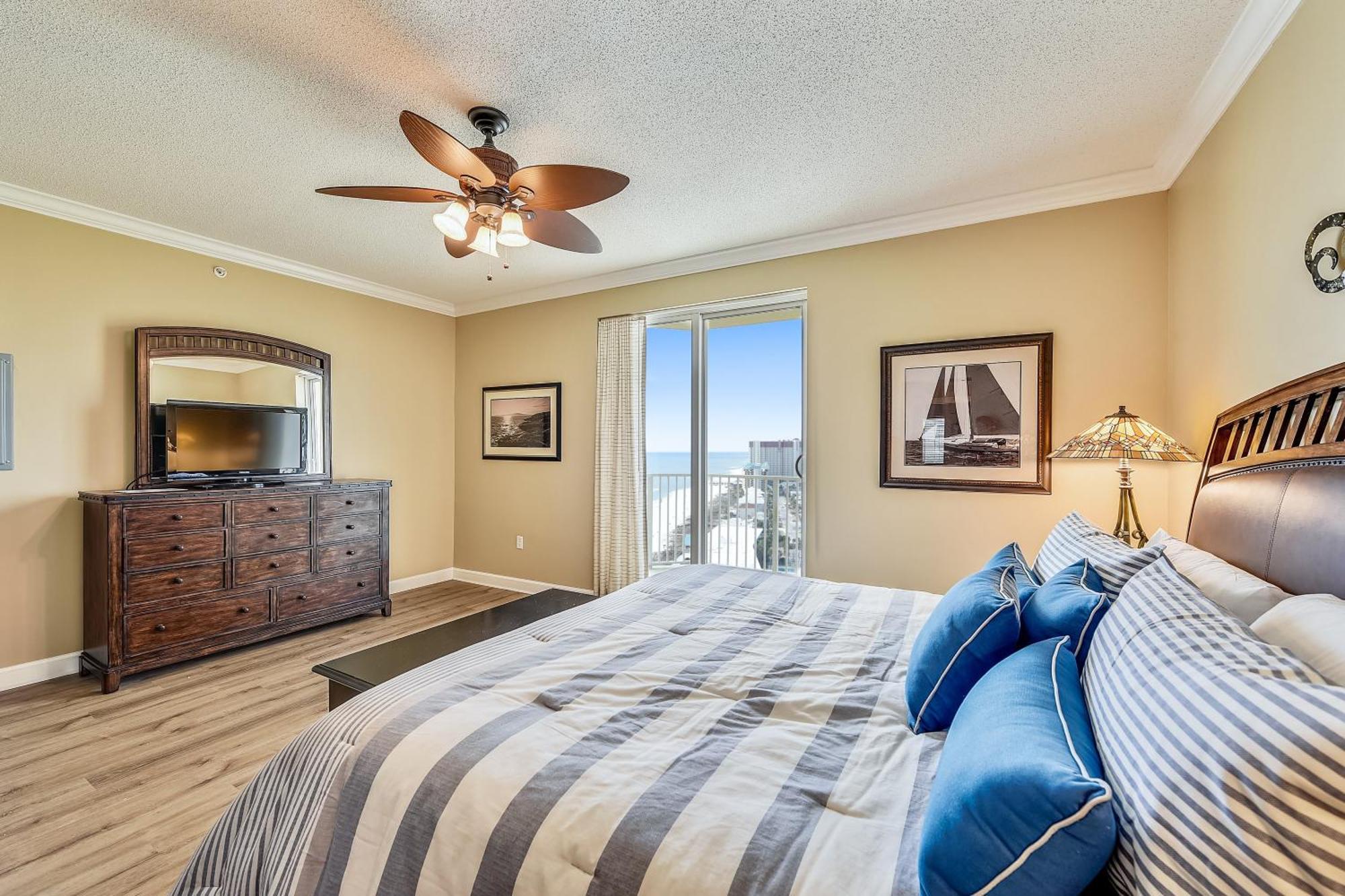 Boardwalk Beach Resort #1911 By Book That Condo Panama City Beach Room photo